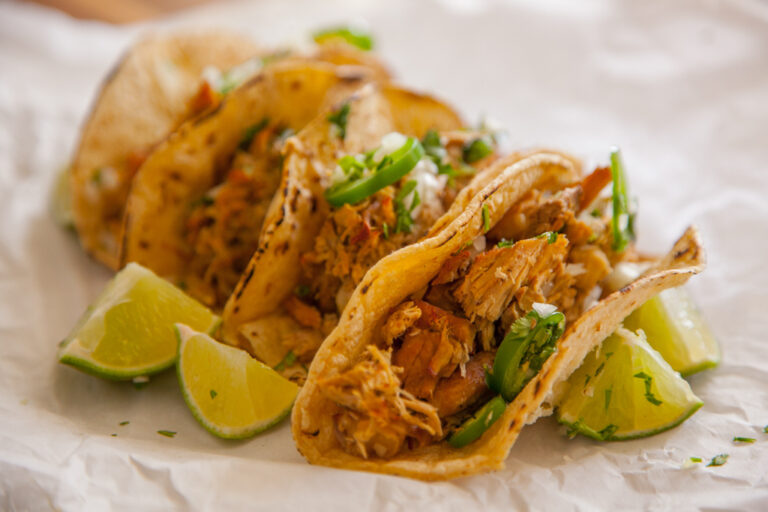 Instant-Pot-Pork-Carnitas-tacos